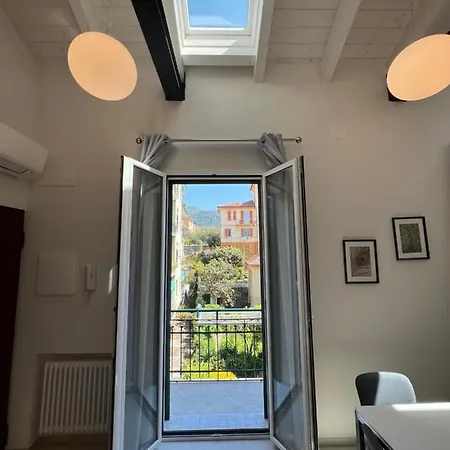 Tropicale Daire Rapallo